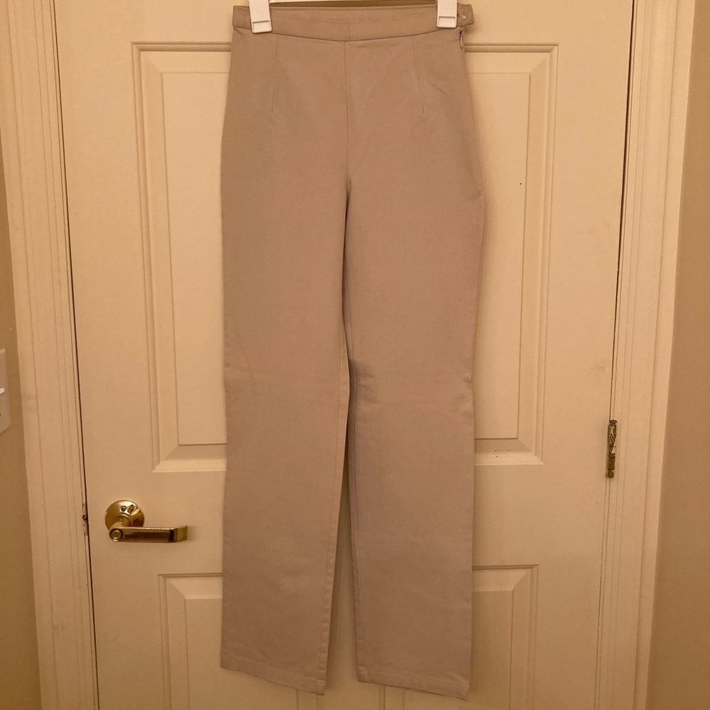 Marks and Spencer women’s beige color cotton chino pants -size US 4, Uk 8